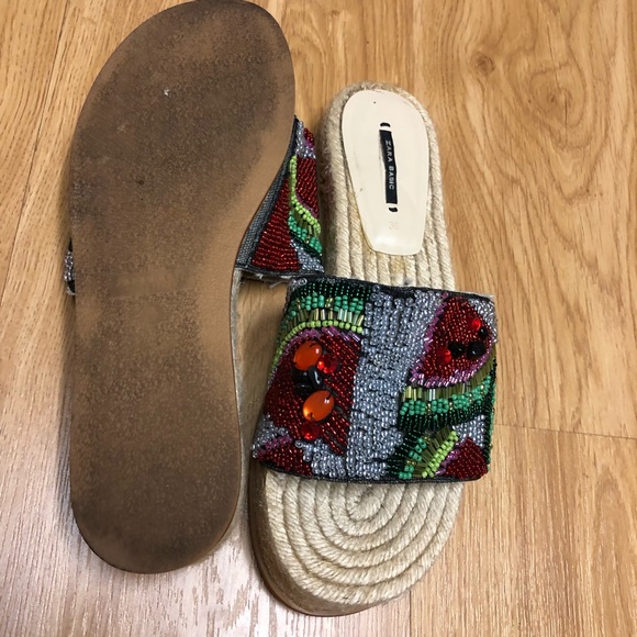 Shoes - Picture 4 of 4